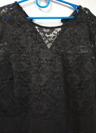 Нарядное платье с юбкой на запах и кружевным верхом батального размера5 фото