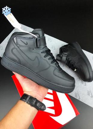 Зимние женские кроссовки nike air force 1 high winter black fur высокие черного цвета с мехом