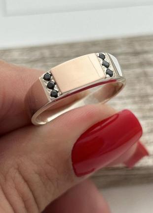 Перстень срібний із золотою напайкою чоловічий та чорними цирконами5 фото