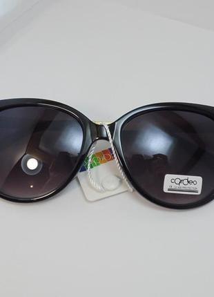 Стильні окуляри з чорними лінзами9 фото