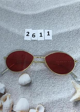 Червоні окуляри - крапельки в золотій оправі3 фото