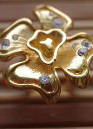 Кольцо цветок с кристаллами сваровски позолота 24 карата . индия размер 17