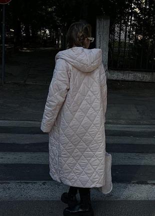 Женское стеганое пальто c капюшоном2 фото