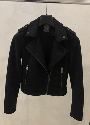 Черная замшевая куртка косуха женская primark