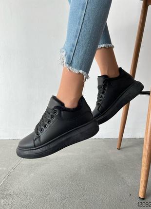 Черные кожаные зимние кроссовки кеды с мехом на меху толстой подошве зима