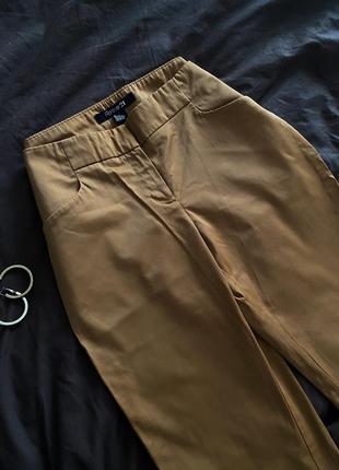 Бежевые кремовые штаны брюки клеш forever 21 размера s стильная прямая модель1 фото