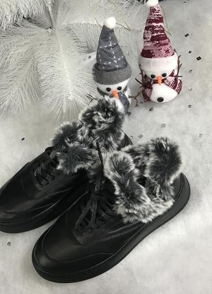Кожаные зимние кроссовки