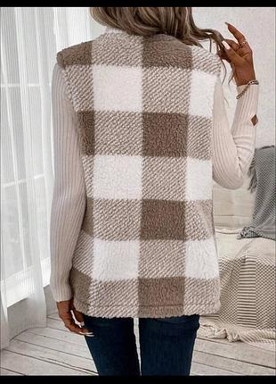 Безрукавка махровая жилетка короткий мех махра воротник плащевка поперечный воротник...