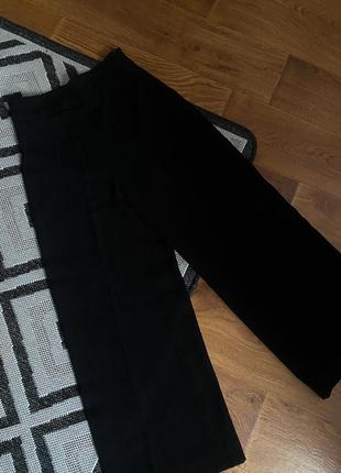 Чорні брюки палаццо від зара zara довгі стильні штани трендові з високою посадкою нова колекція1 фото