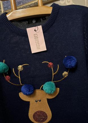 Очень красивый и стильный брендовый свитер-оверсайз.5 фото