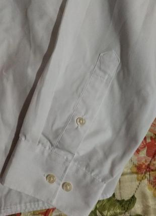 Белая базовая рубашка из хрустящего коттона2 фото