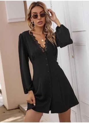 Zara черное мини-платье с гипюровым воротником и пуговицами1 фото