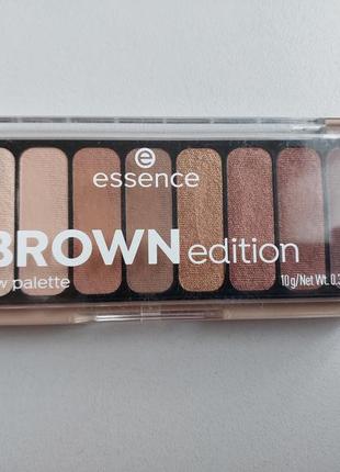 Essence brown edition палетка теней для век