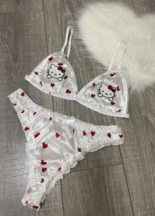 Женское белье с сердечками атласный комплект hello kitty1 фото