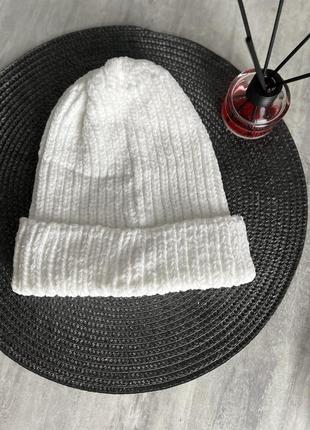 250 грн дуже тепла та м’яка плюшева жіноча зимова шапка