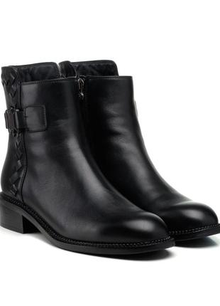 Ботинки женские кожаные черные на низком ходу 1447б