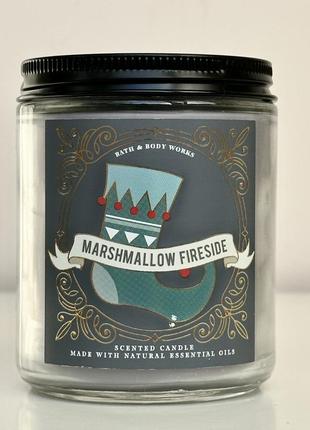 Парфумована свічка marshmallow fireside від bath and body works