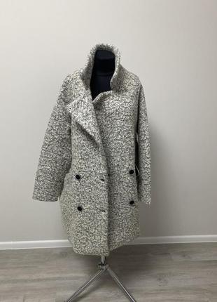 Пальто серое