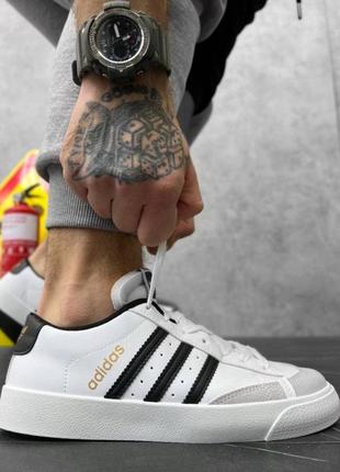 Класичні стильні чоловічі кросівки в стилі адідас adidas grant шкіряні