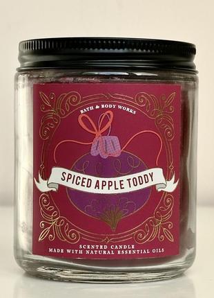 Парфюмированная свеча spiced apple toddy от bath and body works