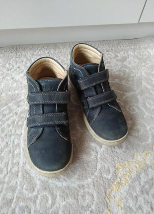Кожаные ботинки chicco на липучках 32 размер