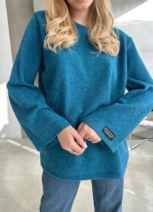 Теплий светр із ангори з рукавами кльош вільного крою1 фото
