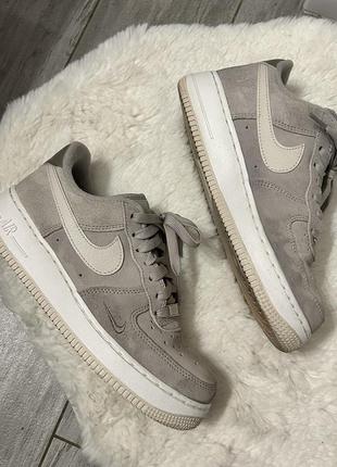 Замшевые кроссовки nike air force 1