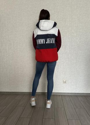 Новый оригинальный женский пуховик tommy hilfiger jeans размер xs2 фото