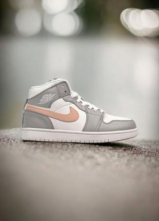 Зима!!! nike air jordan 1 high 
❄fur❄️ •grey white peach•