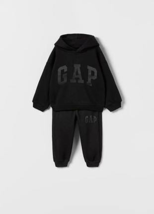 Костюм для мальчика gap