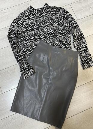 Кожаная юбка + блузка h&amp;m2 фото