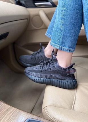 Кроссовки adidas yeezy 350 black (рефлектив шнурки)3 фото