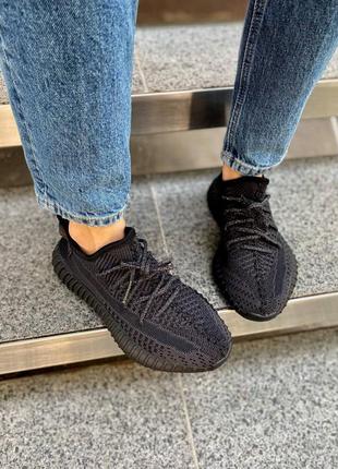 Кроссовки adidas yeezy 350 black (рефлектив шнурки)8 фото