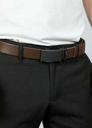 Кожаный мужской ремень из натуральной кожи для джинс коричневый классический автомат4 фото