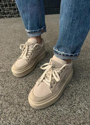 Кроссовки prada beige