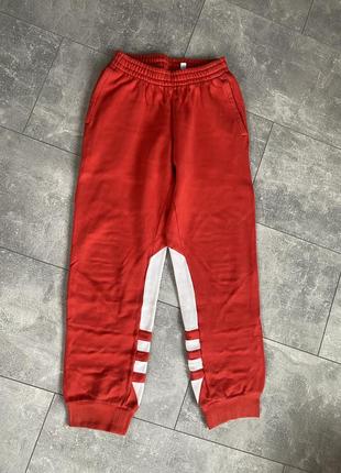 Спортивный костюм adidas originals красный худи7 фото