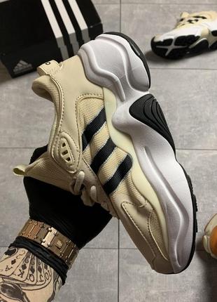 😍adidas magmur runner beige😍женские кроссовки адидас, бежевые2 фото