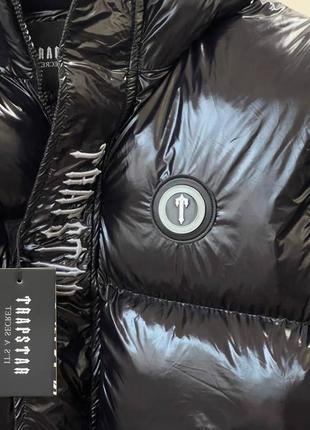 Мужская зимняя куртка курточка пуховик трапстар черная лаковая trapstsr5 фото