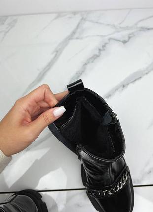 Крутые зимние женские ботинки из наплака черные8 фото