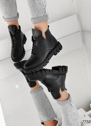 Чорні натуральні шкіряні зимові короткі низькі черевики на шнурках шнурівці шкіра зима10 фото