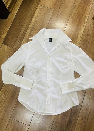 Белая рубашка gferre