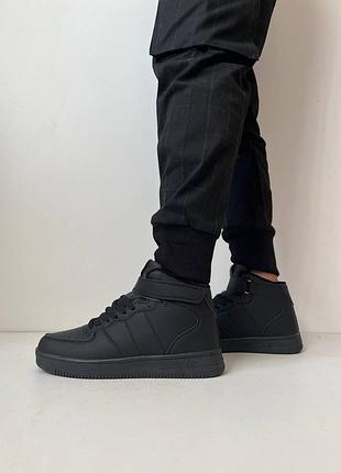 Мужские ботинки