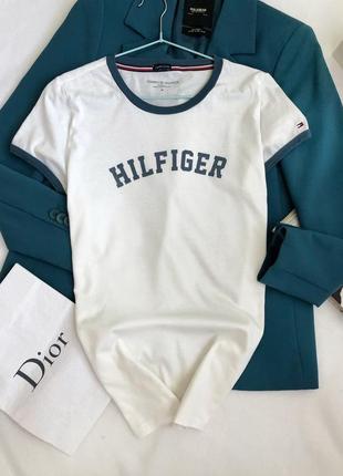 Оригінальна футболка від бренду tommy hilfiger