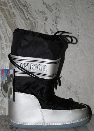 Зимние сапоги дутики snow boots 40 р