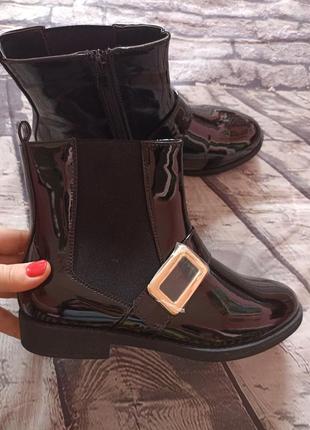 Черные лакированные ботинки vices