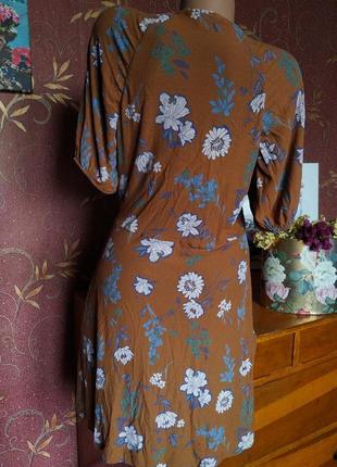 Коричневое платье миди с цветочным принтом от next7 фото
