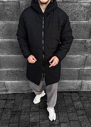 Зимовий подовжений пуховик