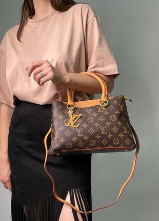 Вместительная женская сумочка на два отделение louis vuitton marvellous bag  с ручками и ремешком на плече луи виттон