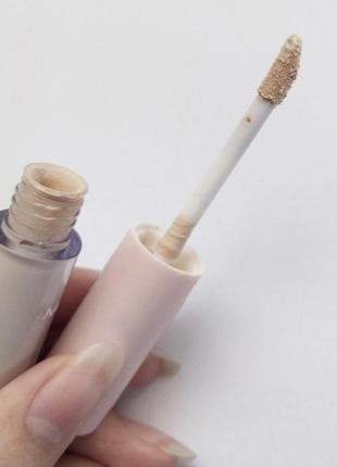 Коректор рідкий консілер з кісточкою nude 01 тон 2в1 mag mac consealer для обличчя під очі маскувальний синці темні кола базовий дешево терміни2 фото