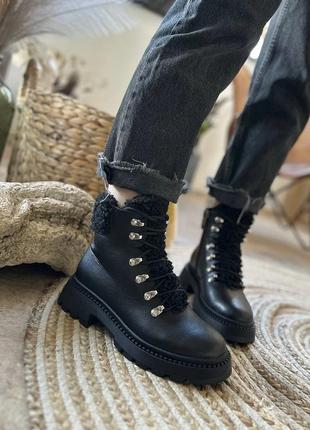 Ботинки кожаные черные с мехом барашика на платформе, зимние, демисезонные, на шнурках